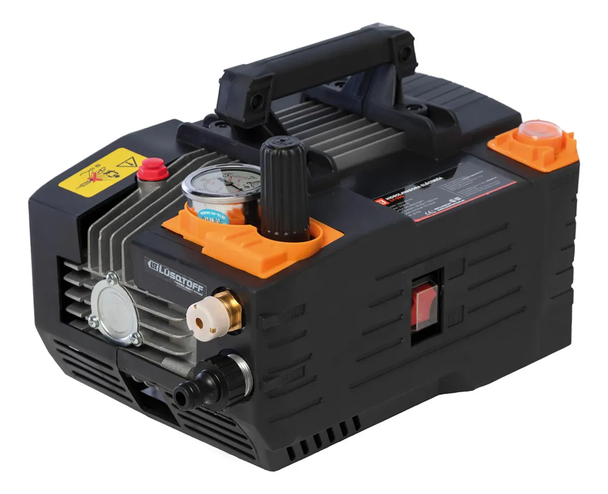 Hidrolavadora eléctrica Lüsqtoff LT-590 negra de 2200W con 1900psi de presión máxima 50Hz Color Negro